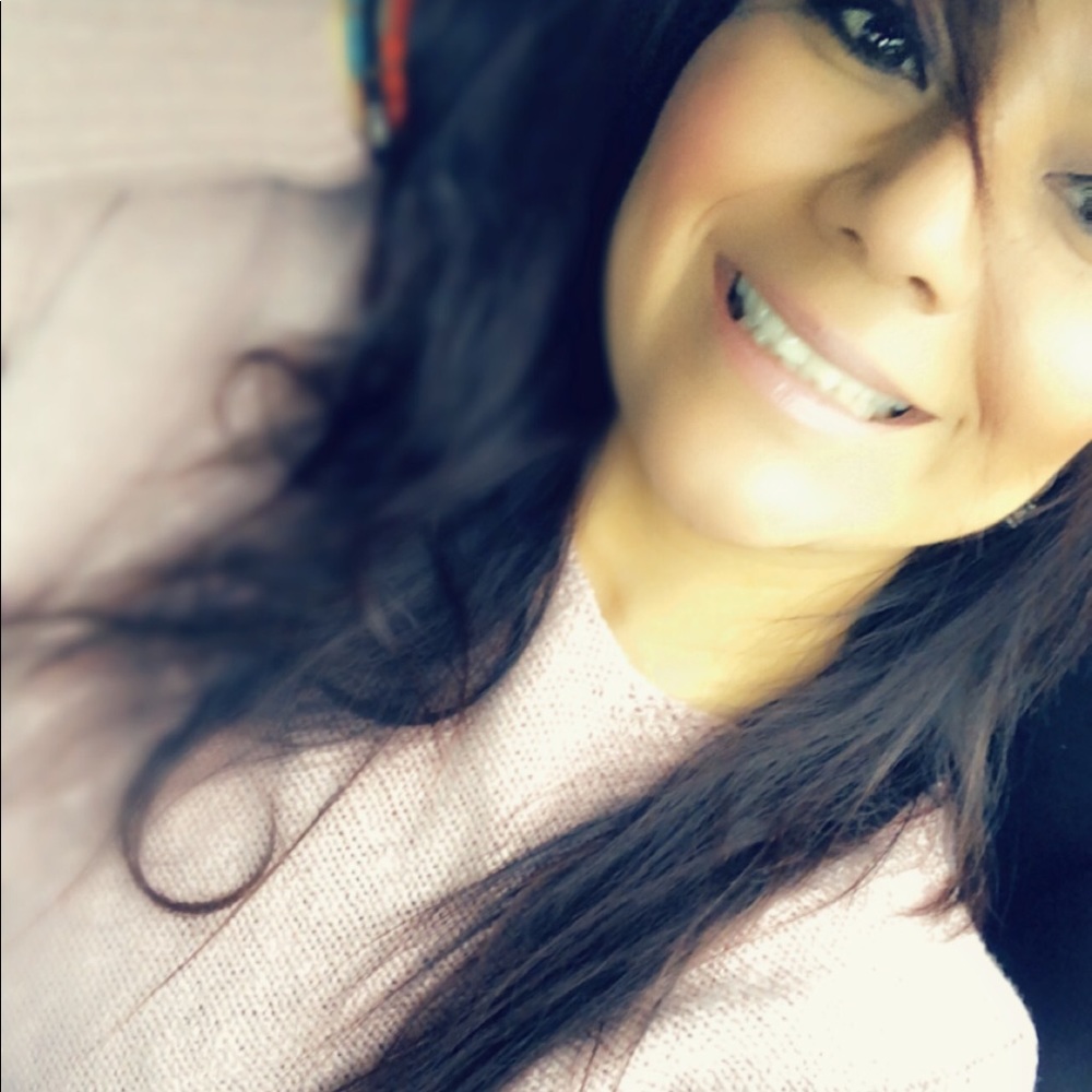 Meet your Posher, Diana